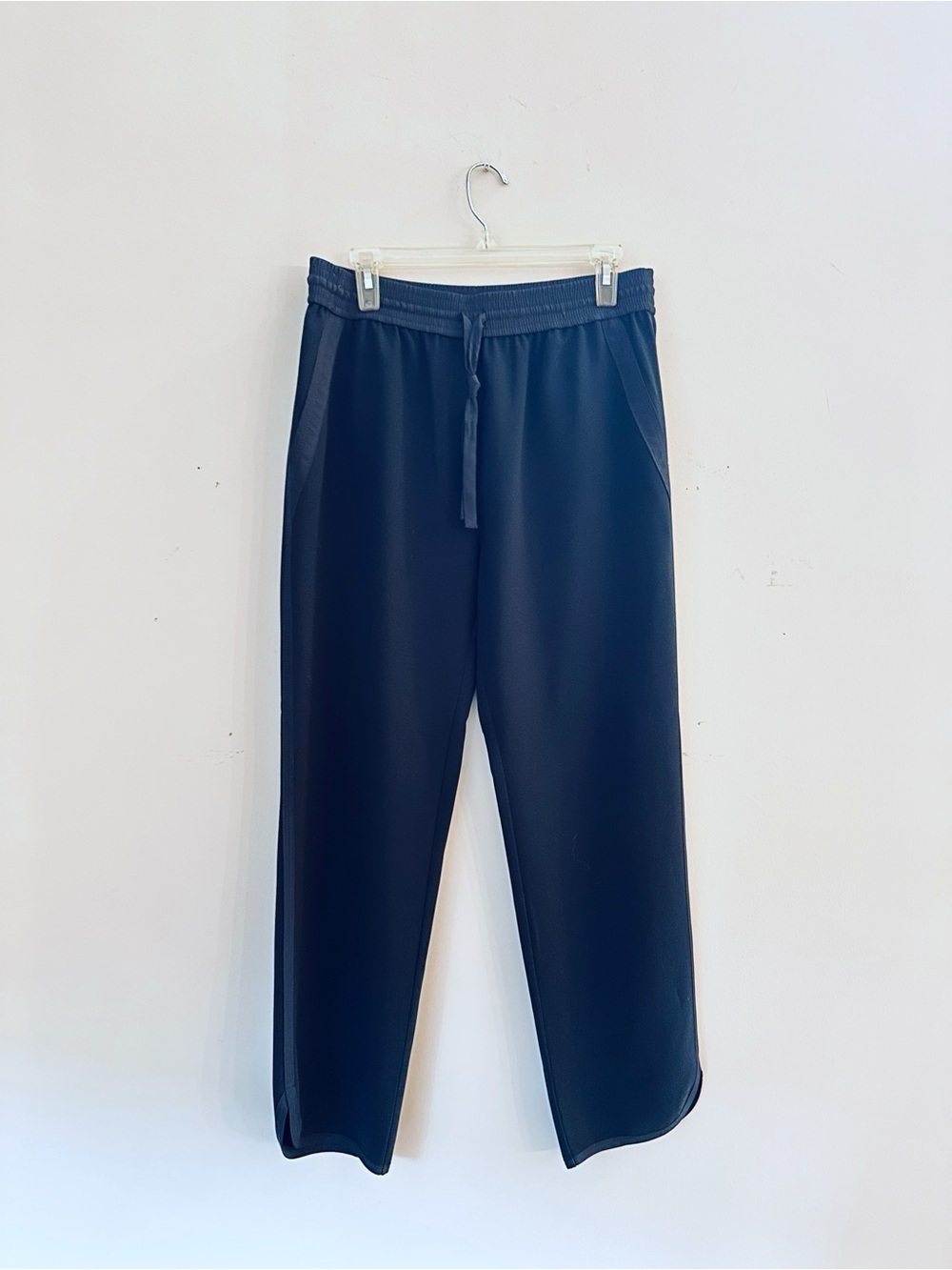 Kenneth Cole Navy Women's Drawstring Joggers Like new
